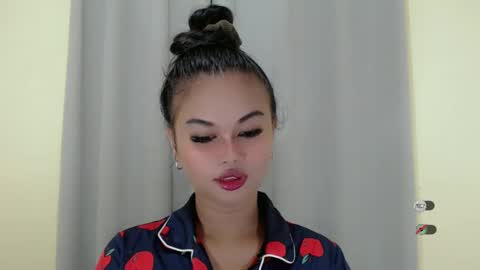 Snapshot of anaruru_ chatting on 22, 1, 2025 ANA online show from 22, 1, 2025
