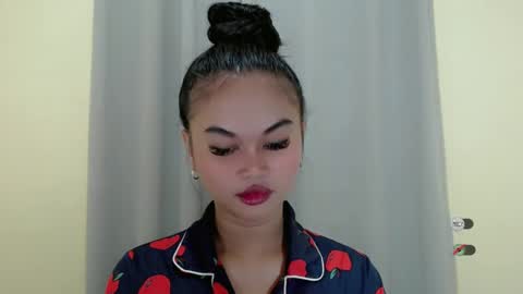 Snapshot of anaruru_ chatting on 27, 1, 2025 ANA online show from 27, 1, 2025