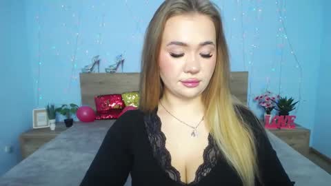 anastacyyellig online show from 23, 1, 2025