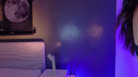 Kendra  online show from 24, 11, 2025