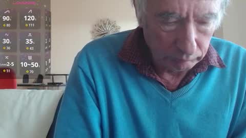 Snapshot of anax69 chatting on 21, 10, 2025 mario online show from 21, 10, 2025