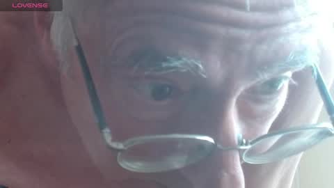 Snapshot of anax69 chatting on 19, 4, 2026 mario online show from 19, 4, 2026