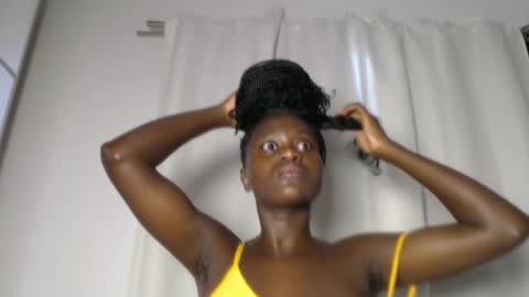 Snapshot of anayah002 chatting on 7, 1, 2025 mayah online show from 7, 1, 2025