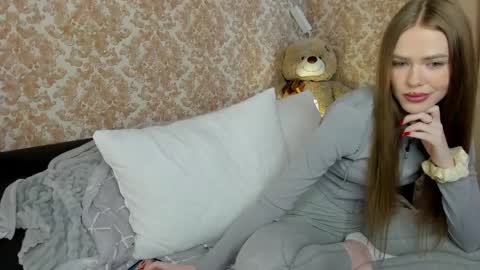 Snapshot of anayalowe chatting on 5, 5, 2026 anayalowe online show from 5, 5, 2026