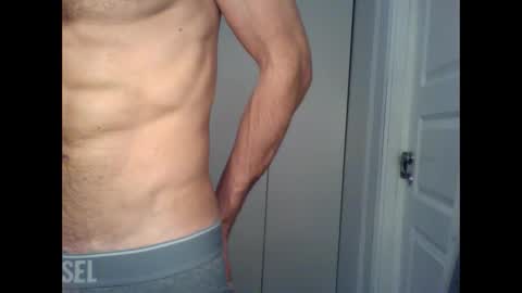 Snapshot of and_andys chatting on 8, 10, 2025 and_andys online show from 8, 10, 2025