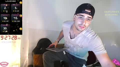 Snapshot of andders_ chatting on 11, 4, 2026 Anders online show from 11, 4, 2026