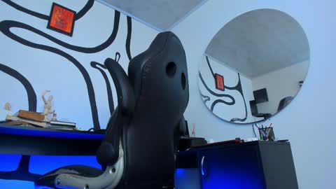 Snapshot of anders_x chatting on 4, 12, 2025 Andrs - online show from 4, 12, 2025