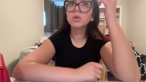 anditspinkxo online show from 16, 6, 2026