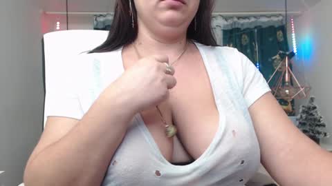 Snapshot of andrahart_ chatting on 6, 1, 2025 AndraHart  online show from 6, 1, 2025