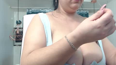 Snapshot of andrahart_ chatting on 13, 2, 2025 AndraHart  online show from 13, 2, 2025