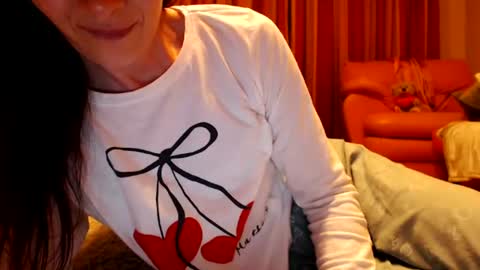 Snapshot of andrasweetie chatting on 9, 7, 2026 Andra online show from 9, 7, 2026