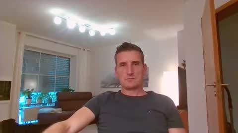 Name online show from 19, 10, 2025