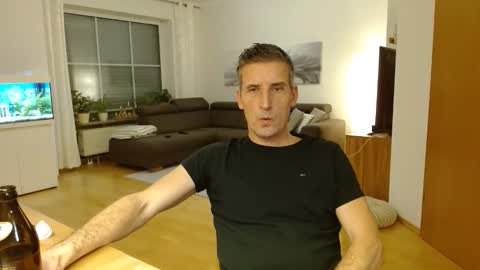 Name online show from 30, 11, 2025