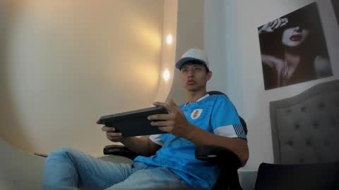 Andre Blow online show from 27, 10, 2025