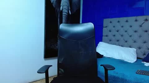 Snapshot of andre_parker chatting on 5, 2, 2025 Andre Parker online show from 5, 2, 2025