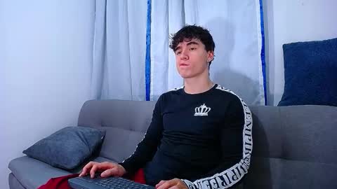 Snapshot of andre_parker chatting on 14, 9, 2025 Andre Parker online show from 14, 9, 2025