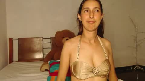 Snapshot of andre_sky_ chatting on 18, 4, 2026 A l e online show from 18, 4, 2026