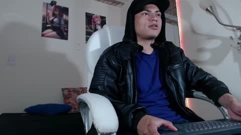 Snapshot of andre_stone22 chatting on 15, 12, 2024 andre_stone22 online show from 15, 12, 2024