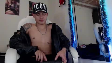 Snapshot of andre_stone22 chatting on 26, 12, 2024 andre_stone22 online show from 26, 12, 2024