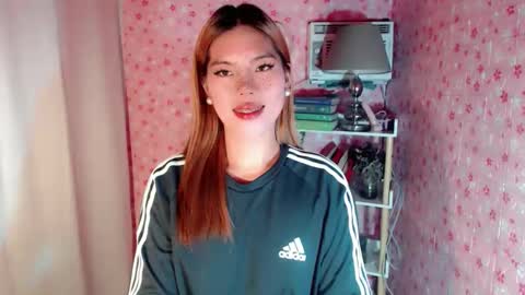 andrea06121998 online show from 9, 1, 2026