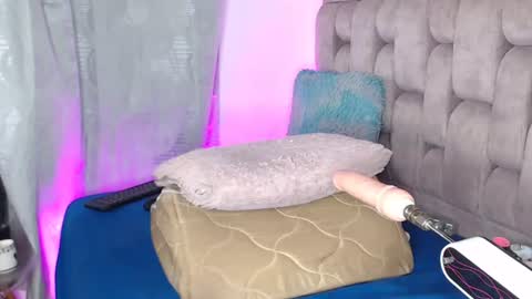 Andrea bigtits69 online show from 26, 6, 2026