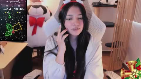 Snapshot of andrea_bonnie chatting on 3, 12, 2025 andrea_bonnie online show from 3, 12, 2025