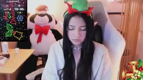 Snapshot of andrea_bonnie chatting on 4, 12, 2025 andrea_bonnie online show from 4, 12, 2025