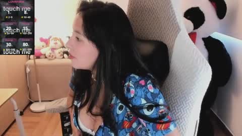 Snapshot of andrea_bonnie chatting on 1, 4, 2026 andrea_bonnie online show from 1, 4, 2026