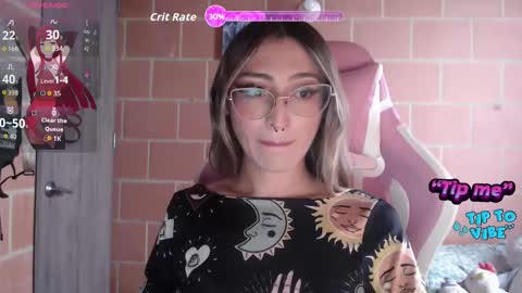 Snapshot of andrea_camila chatting on 19, 11, 2025 Andrea online show from 19, 11, 2025