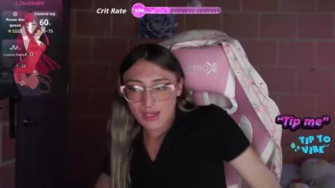 Snapshot of andrea_camila chatting on 17, 2, 2026 Andrea online show from 17, 2, 2026