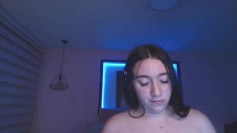 Snapshot of andrea_ramoss_ chatting on 6, 3, 2025 Andrea Ramos online show from 6, 3, 2025