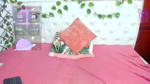 Naomi Andrea Daviss online show from 25, 10, 2025