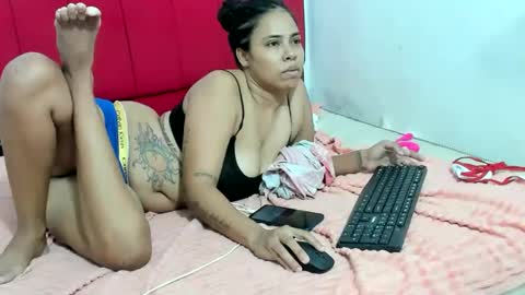 andreaa15 online show from 10, 2, 2025
