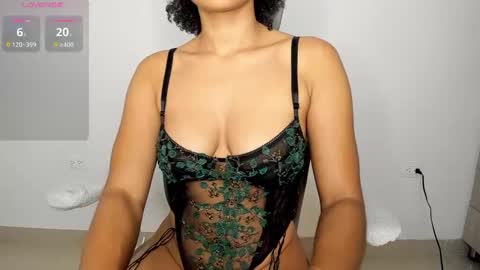 Snapshot of andrearboleda chatting on 13, 10, 2025 Andrea  online show from 13, 10, 2025