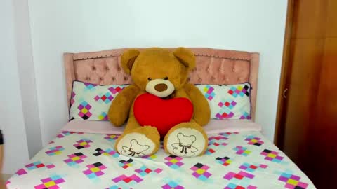 Snapshot of andreaytatyts chatting on 6, 10, 2025 Andrea Y Taty online show from 6, 10, 2025