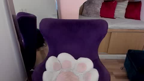 Andre Castaneda online show from 8, 11, 2025