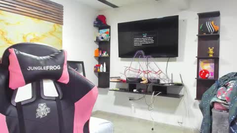 Snapshot of andrees_s chatting on 7, 10, 2025 andrees_s online show from 7, 10, 2025