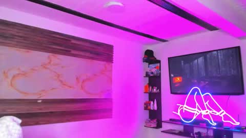 Snapshot of andrees_s chatting on 8, 10, 2025 andrees_s online show from 8, 10, 2025