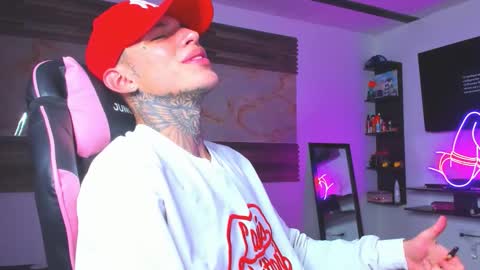 Snapshot of andrees_s chatting on 26, 10, 2025 andrees_s online show from 26, 10, 2025