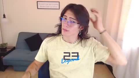 Snapshot of andreey50 chatting on 8, 1, 2025 Andrey online show from 8, 1, 2025