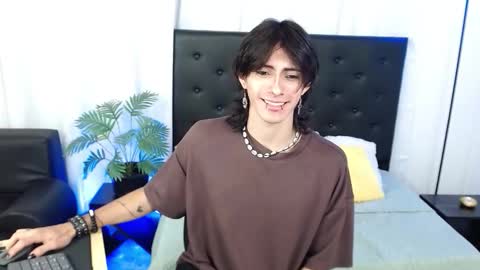 Snapshot of andreey50 chatting on 18, 11, 2025 Andrey online show from 18, 11, 2025