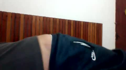 Snapshot of andreloko123 chatting on 17, 5, 2026 andreloko123 online show from 17, 5, 2026