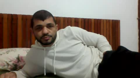 Snapshot of andreloko123 chatting on 14, 6, 2026 andreloko123 online show from 14, 6, 2026