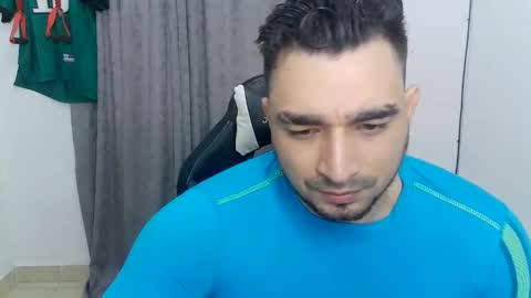 andres180950734 online show from 8, 6, 2026