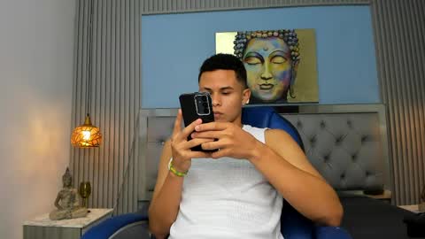 Snapshot of andres1_8 chatting on 14, 4, 2026 IM ANDRES online show from 14, 4, 2026