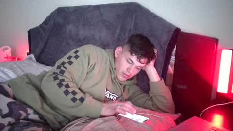 andres817542 online show from 19, 1, 2025