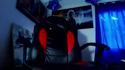 Snapshot of andres_cond chatting on 24, 10, 2025 Andrs   o online show from 24, 10, 2025