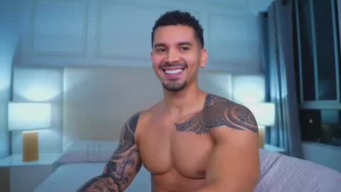 Snapshot of andres_fit09 chatting on 9, 10, 2025 Andres Lopez online show from 9, 10, 2025