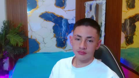 Snapshot of andres_tay chatting on 17, 4, 2026 andres_tay online show from 17, 4, 2026