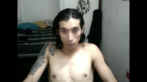 Snapshot of andresdelews chatting on 4, 10, 2025 Delews online show from 4, 10, 2025